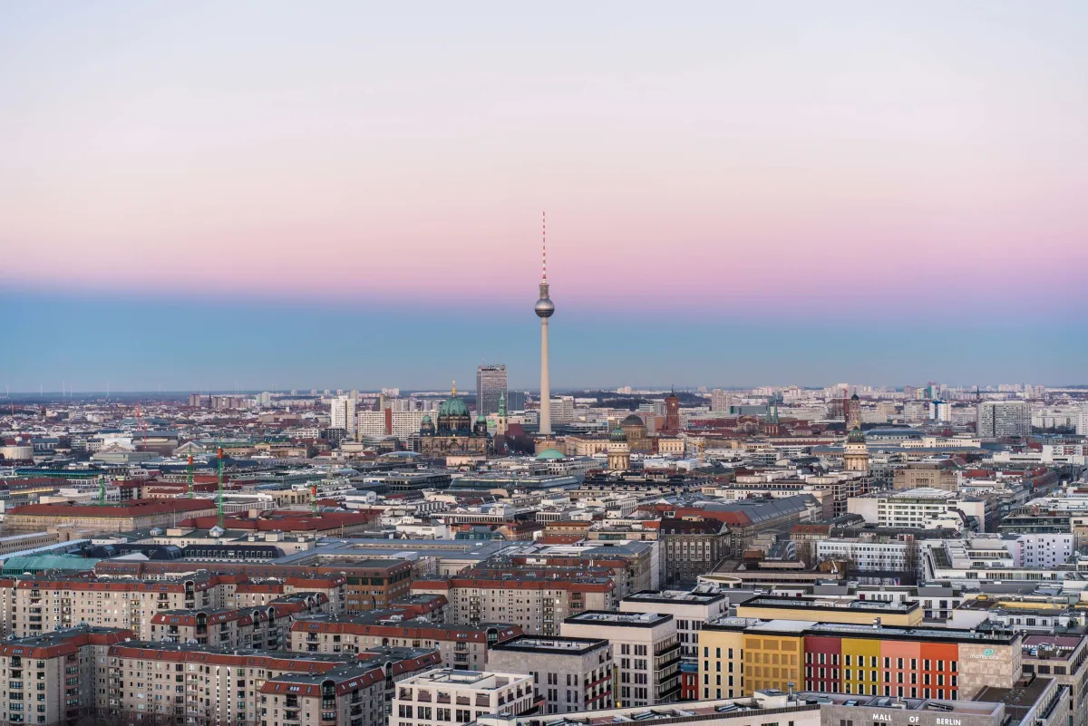 Blick über die Berliner Innenstadt mit Fernsehturm